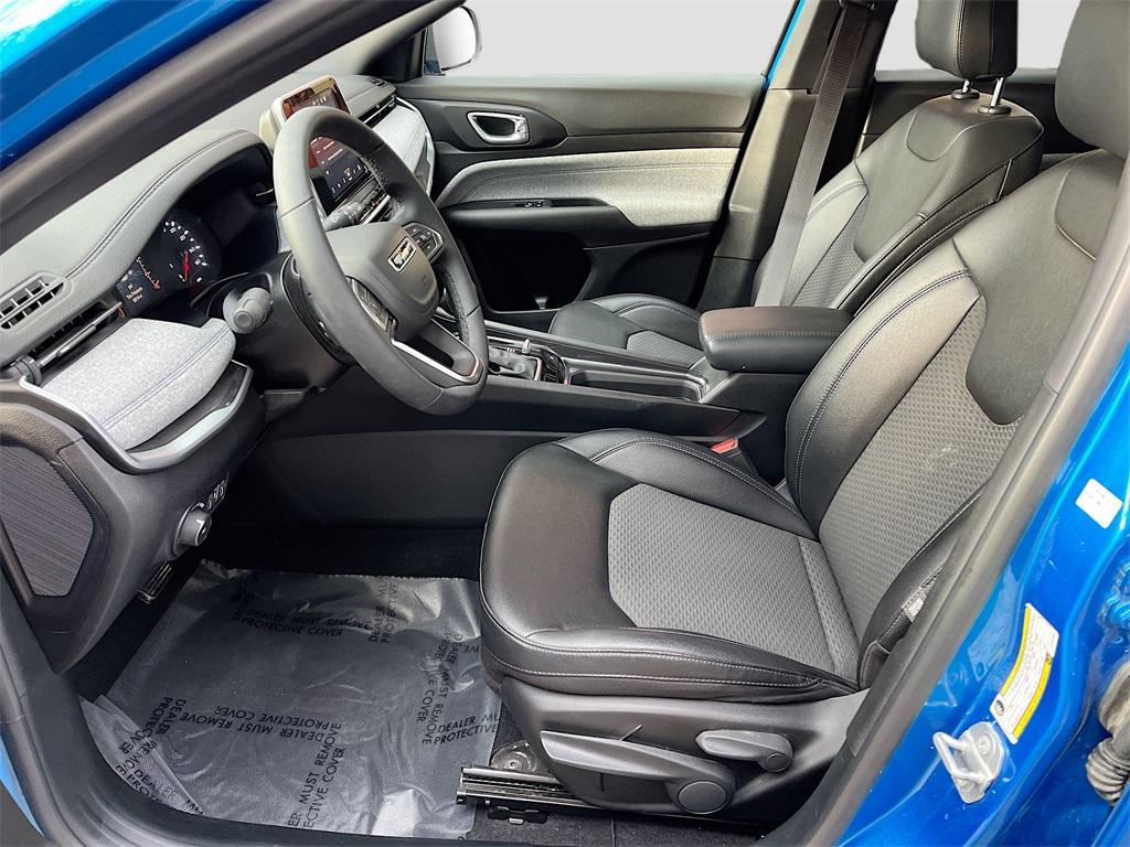 used 2025 Jeep Compass car, priced at $21,200