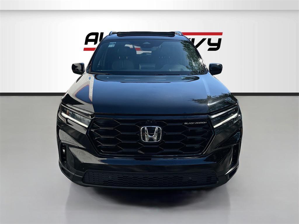 used 2025 Honda Pilot car, priced at $41,100