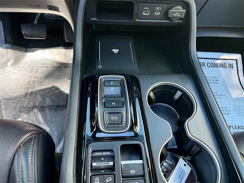 used 2025 Honda Pilot car, priced at $41,100