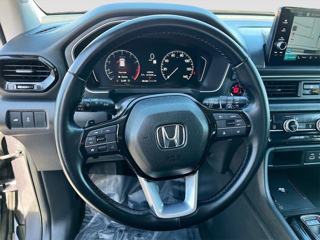 used 2025 Honda Pilot car, priced at $40,000