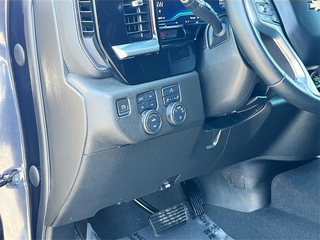 used 2023 Chevrolet Silverado 1500 car, priced at $36,900