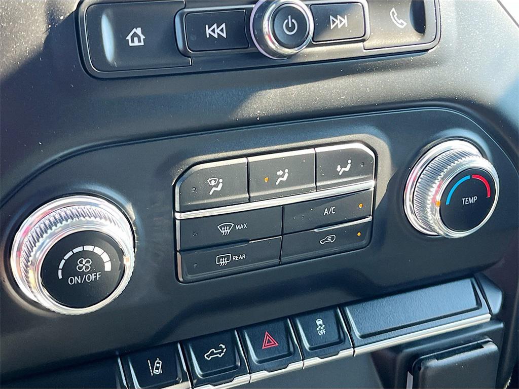 used 2024 GMC Sierra 2500 car, priced at $45,600