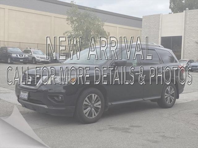 used 2020 Nissan Pathfinder car, priced at $18,491