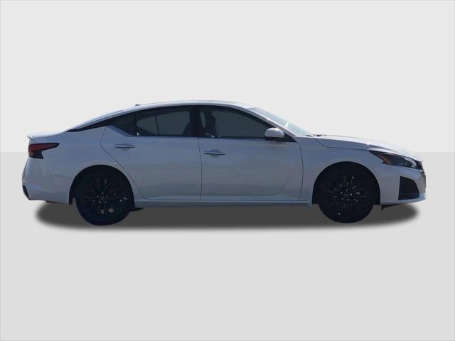 new 2025 Nissan Altima car, priced at $30,925