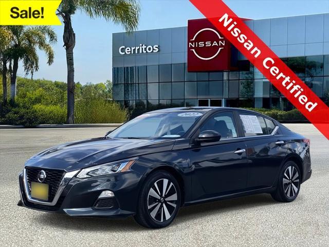 used 2022 Nissan Altima car, priced at $17,999