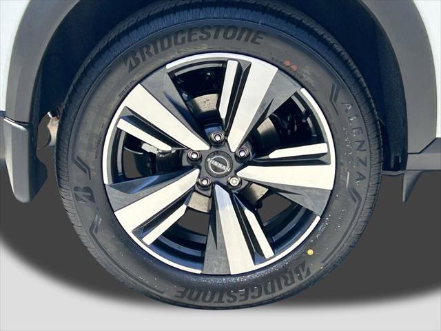 new 2025 Nissan Rogue car, priced at $43,850