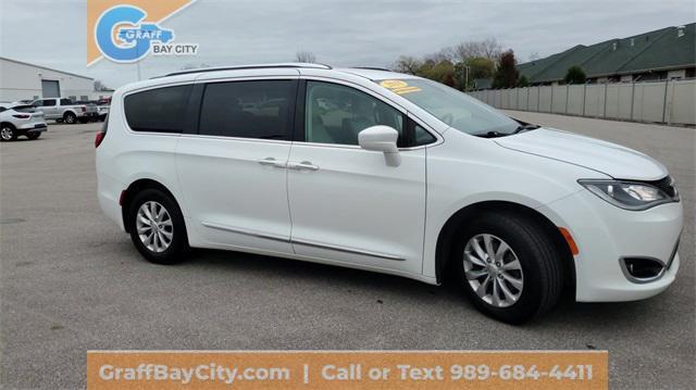 used 2018 Chrysler Pacifica car, priced at $14,987