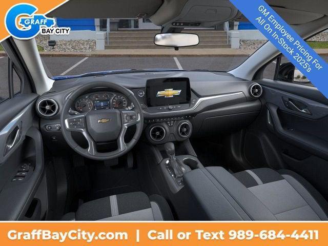 new 2025 Chevrolet Blazer car, priced at $36,405