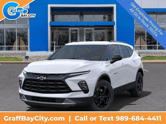 new 2025 Chevrolet Blazer car, priced at $37,524