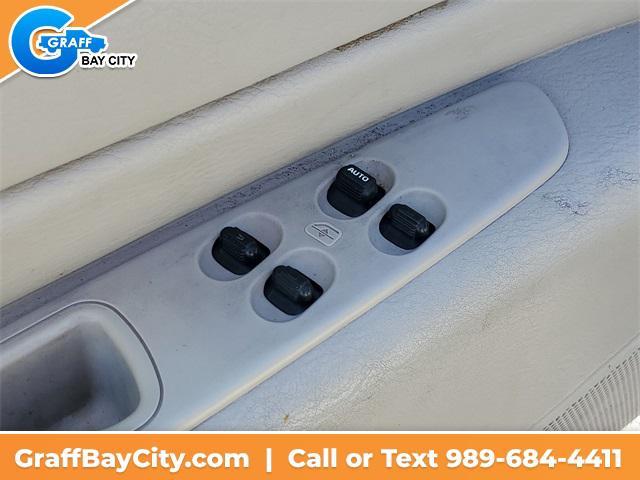 used 2005 Chrysler Sebring car, priced at $3,495