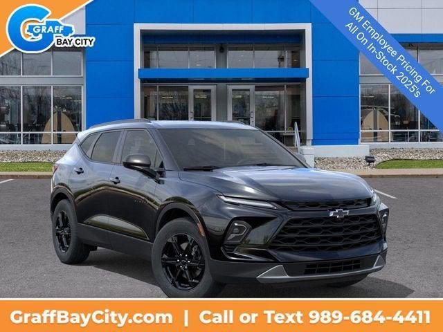 new 2025 Chevrolet Blazer car, priced at $36,981