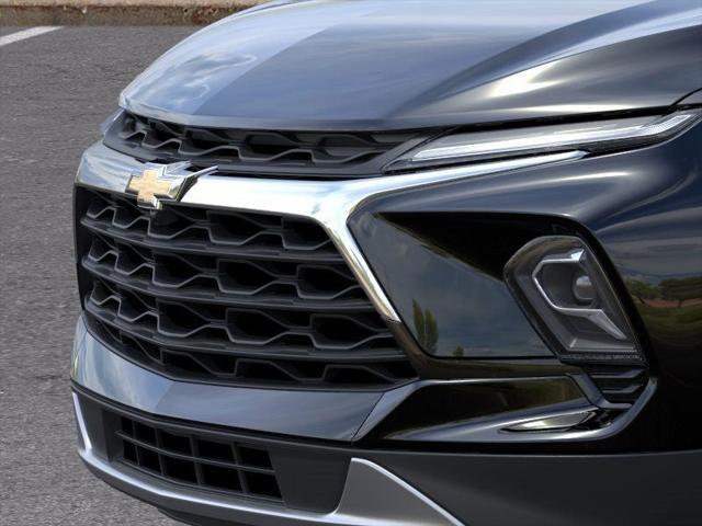 new 2025 Chevrolet Blazer car, priced at $40,560