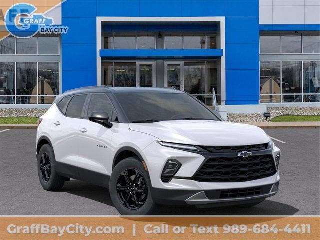 new 2025 Chevrolet Blazer car, priced at $40,200