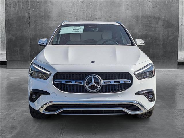 new 2025 Mercedes-Benz GLA 250 car, priced at $46,270