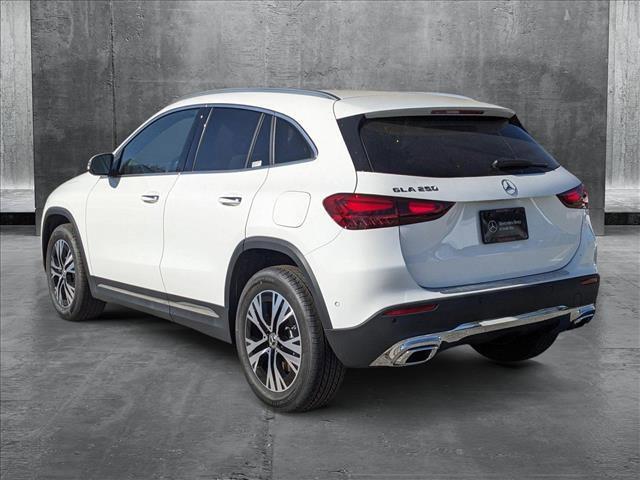 new 2025 Mercedes-Benz GLA 250 car, priced at $46,270