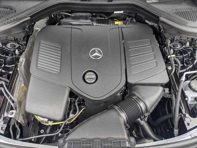 new 2025 Mercedes-Benz GLC 300 car, priced at $57,995