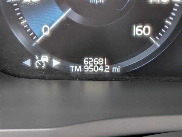 used 2020 Volvo XC90 car, priced at $28,995