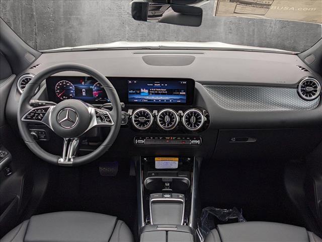 new 2025 Mercedes-Benz GLA 250 car, priced at $45,085