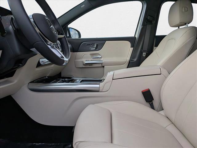 used 2025 Mercedes-Benz GLA 250 car, priced at $37,777
