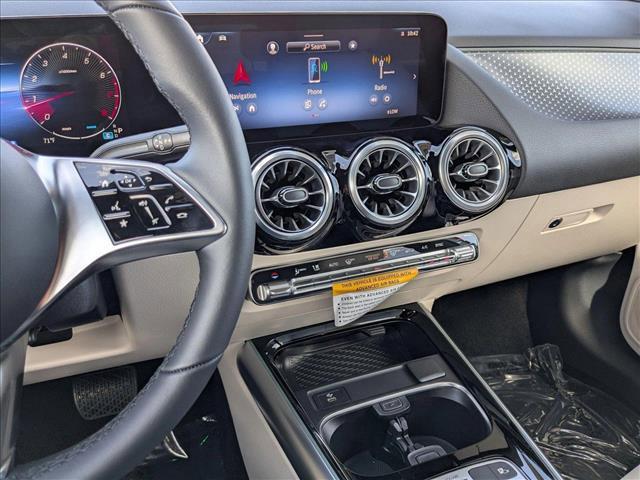 new 2025 Mercedes-Benz GLA 250 car, priced at $45,845