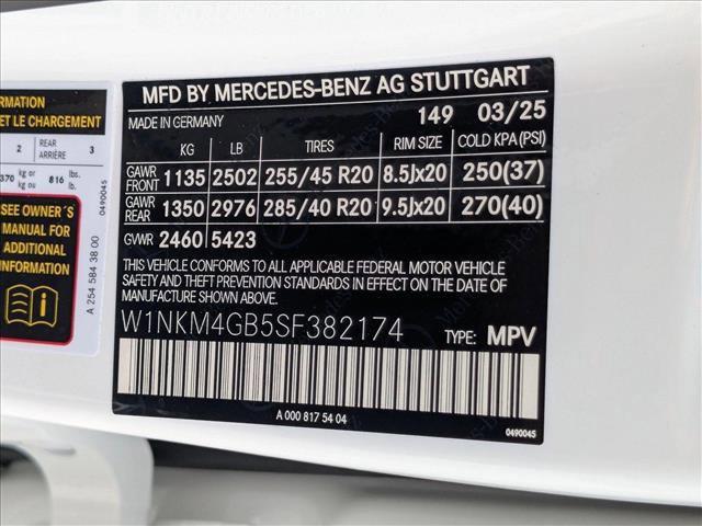 new 2025 Mercedes-Benz GLC 300 car, priced at $57,695