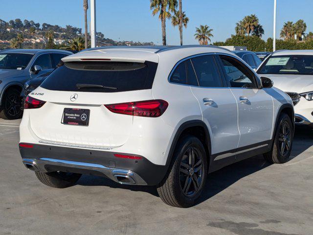 new 2025 Mercedes-Benz GLA 250 car, priced at $46,585