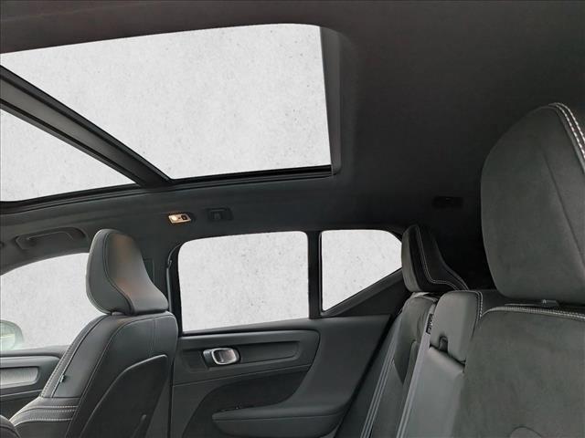 used 2021 Volvo XC40 car, priced at $27,592