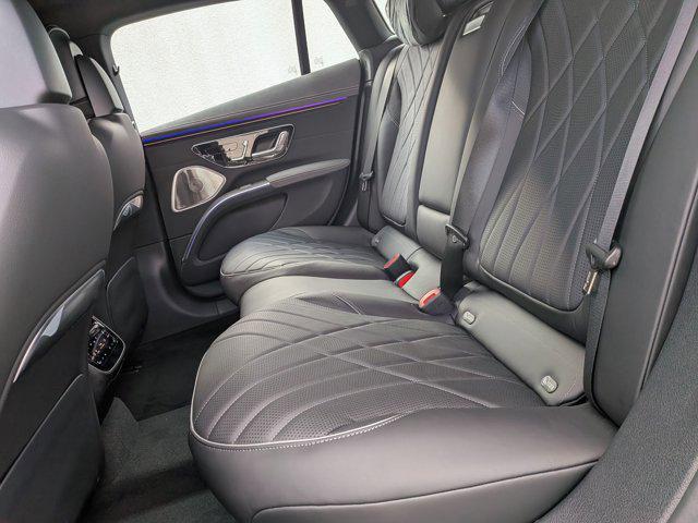 new 2026 Mercedes-Benz EQS 580 car, priced at $132,205