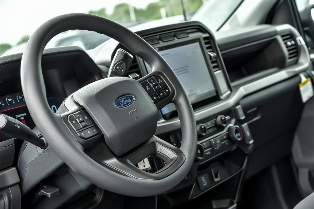 new 2024 Ford F-150 car, priced at $41,016