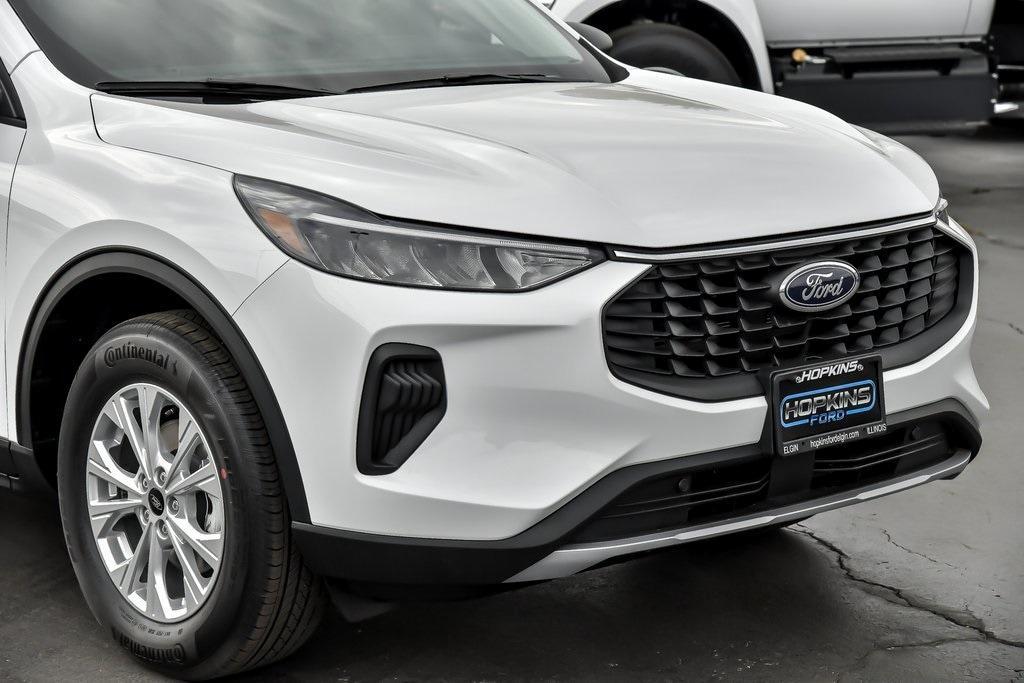 new 2025 Ford Escape car, priced at $32,725