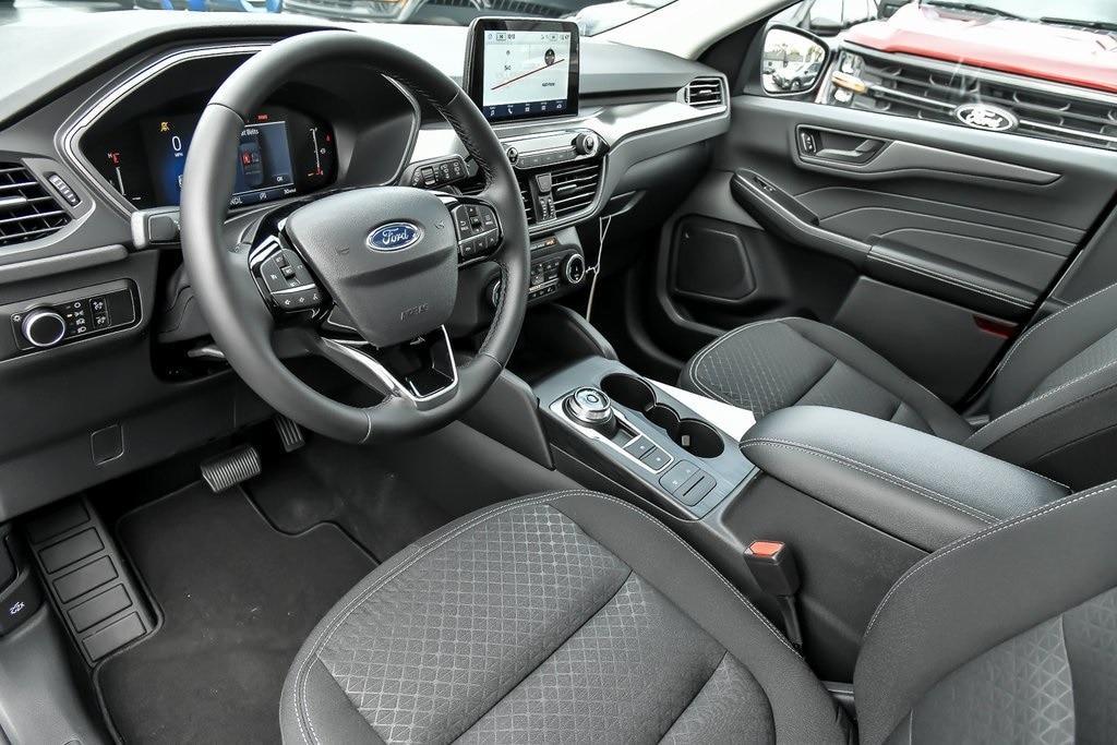 new 2025 Ford Escape car, priced at $28,951