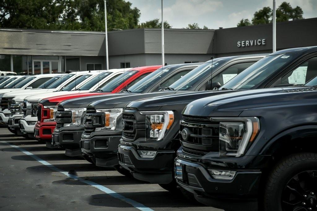 new 2024 Ford Expedition car, priced at $76,267