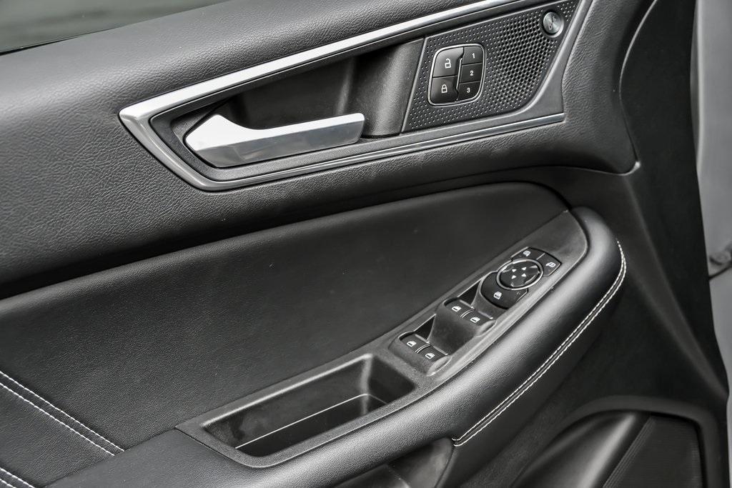 used 2022 Ford Edge car, priced at $30,790