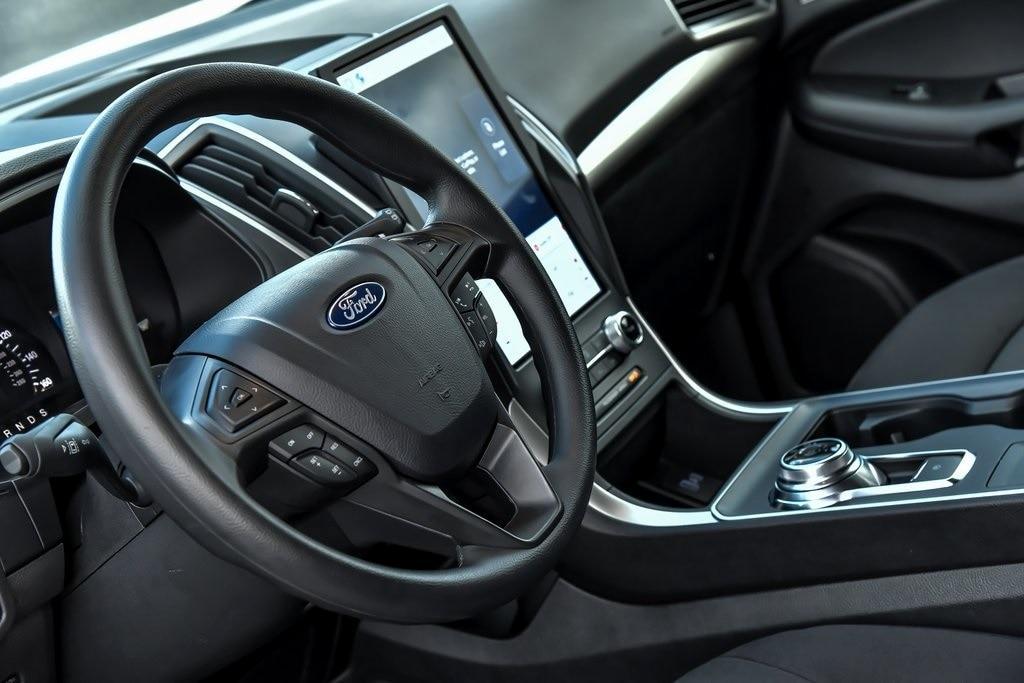 new 2024 Ford Edge car, priced at $33,139