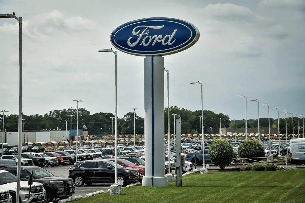 used 2021 Ford Edge car, priced at $23,190