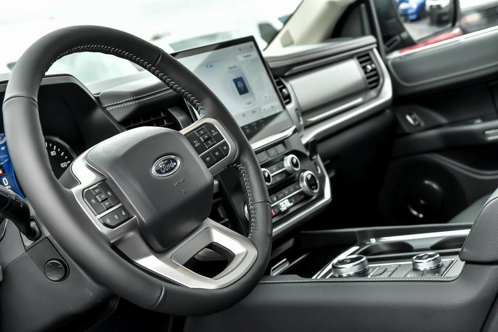 new 2024 Ford Expedition car, priced at $58,329