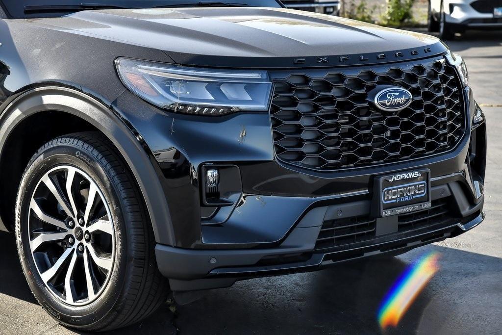 new 2025 Ford Explorer car, priced at $44,395