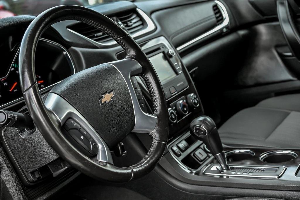 used 2017 Chevrolet Traverse car, priced at $15,490
