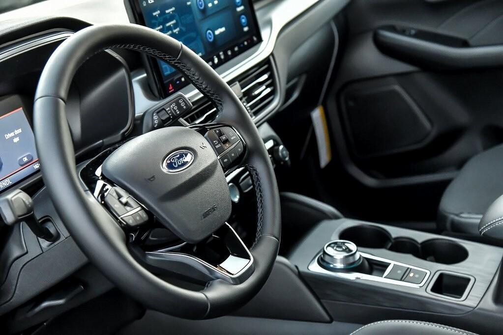 new 2025 Ford Escape car, priced at $37,209