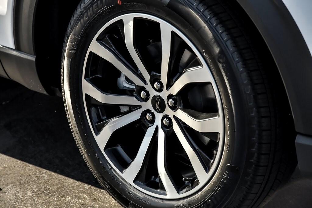 new 2025 Ford Explorer car, priced at $44,767