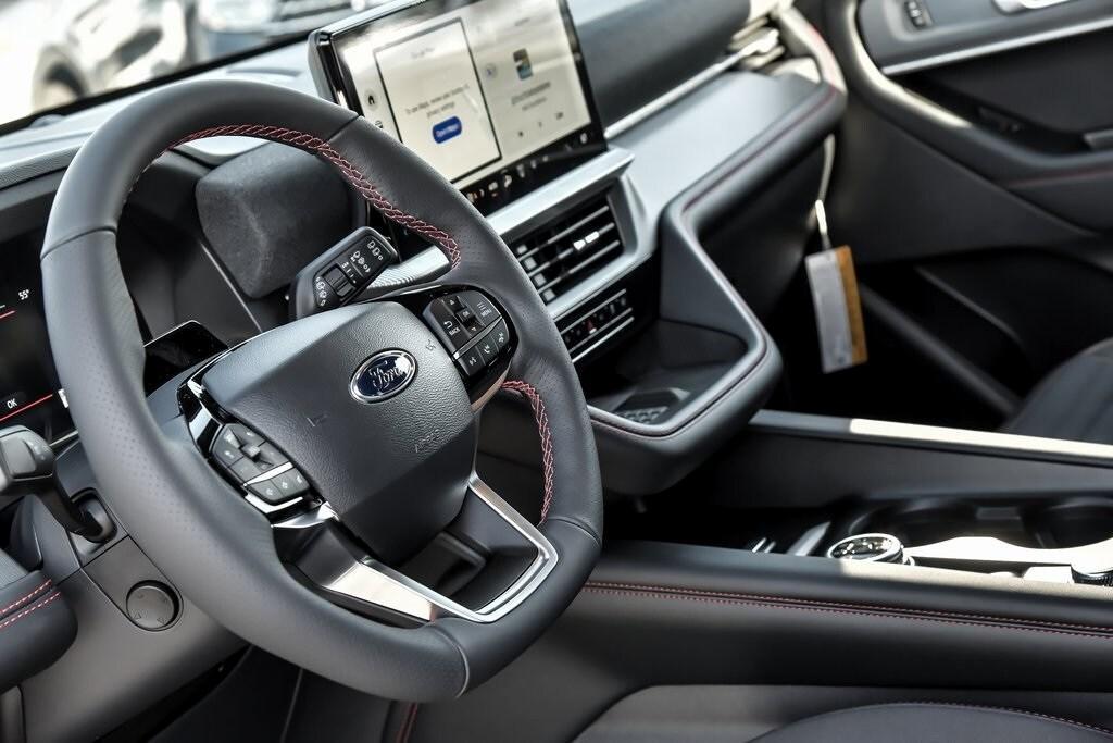 new 2025 Ford Explorer car, priced at $41,749