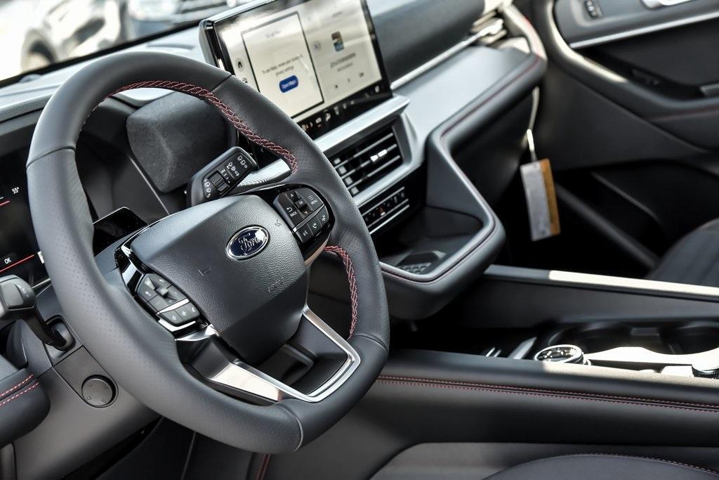 new 2025 Ford Explorer car, priced at $46,285