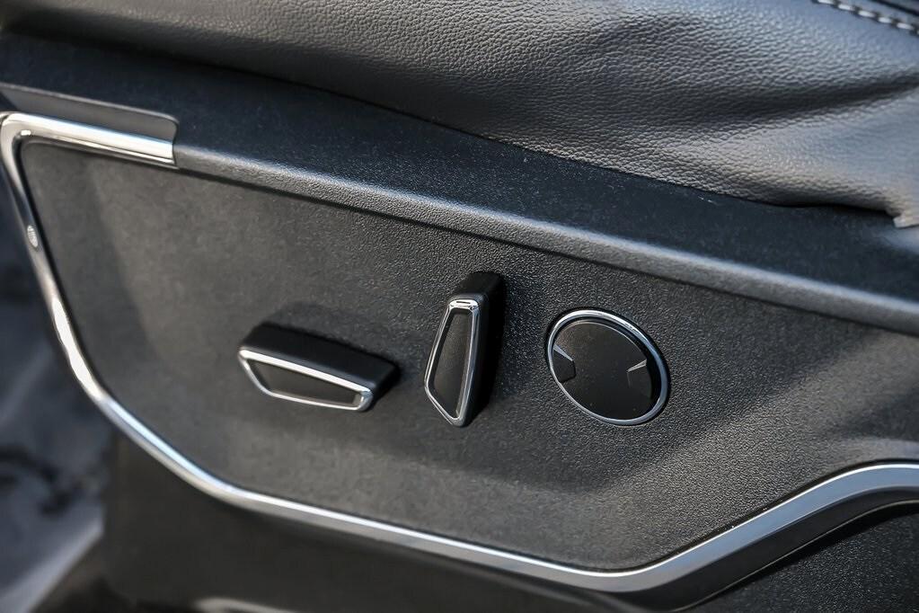 used 2021 Ford F-150 car, priced at $38,590