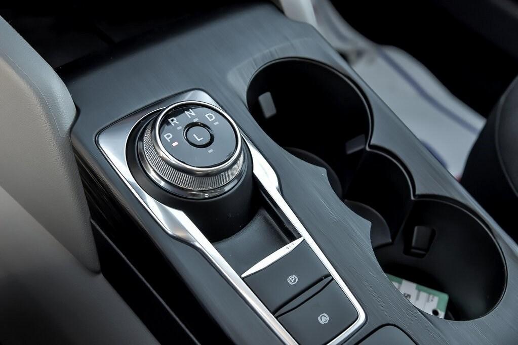 new 2025 Ford Escape car, priced at $25,537