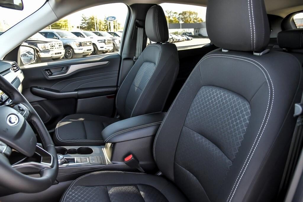 new 2025 Ford Escape car, priced at $29,520