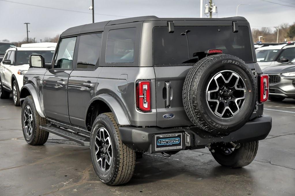 new 2024 Ford Bronco car, priced at $49,157