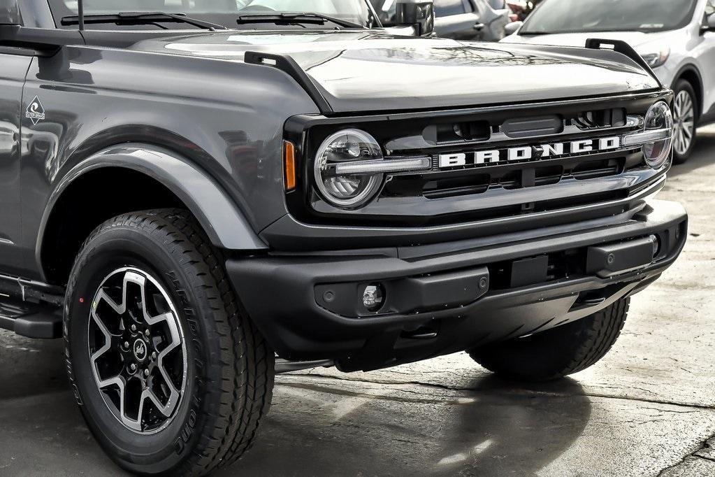 new 2024 Ford Bronco car, priced at $50,657