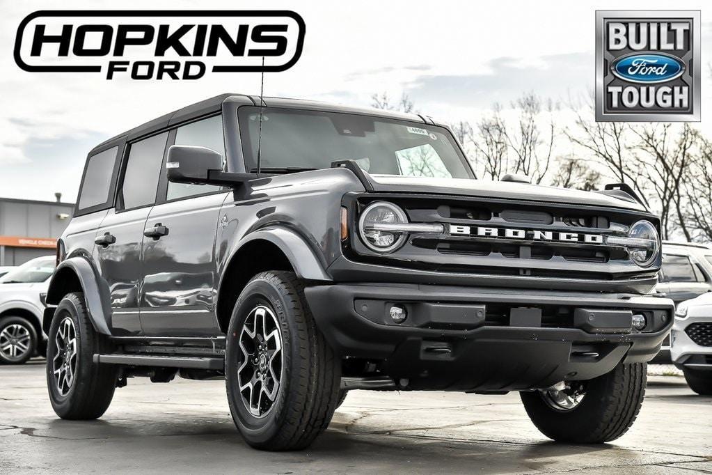 new 2024 Ford Bronco car, priced at $50,657