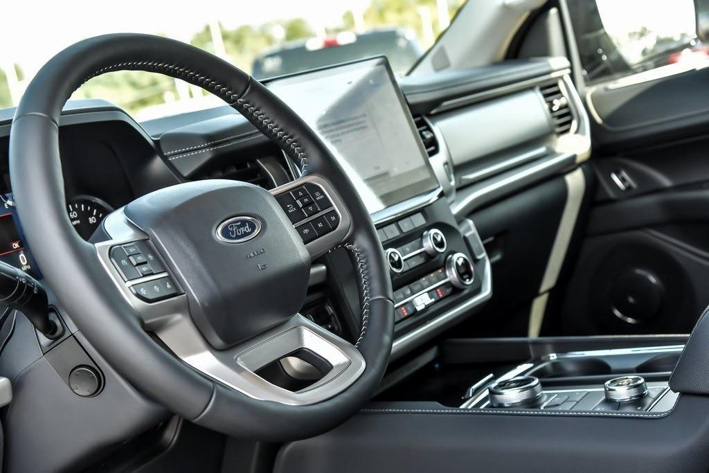 new 2024 Ford Expedition car, priced at $60,022