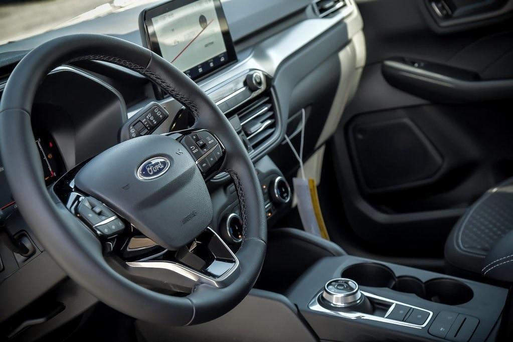 new 2025 Ford Escape car, priced at $28,601